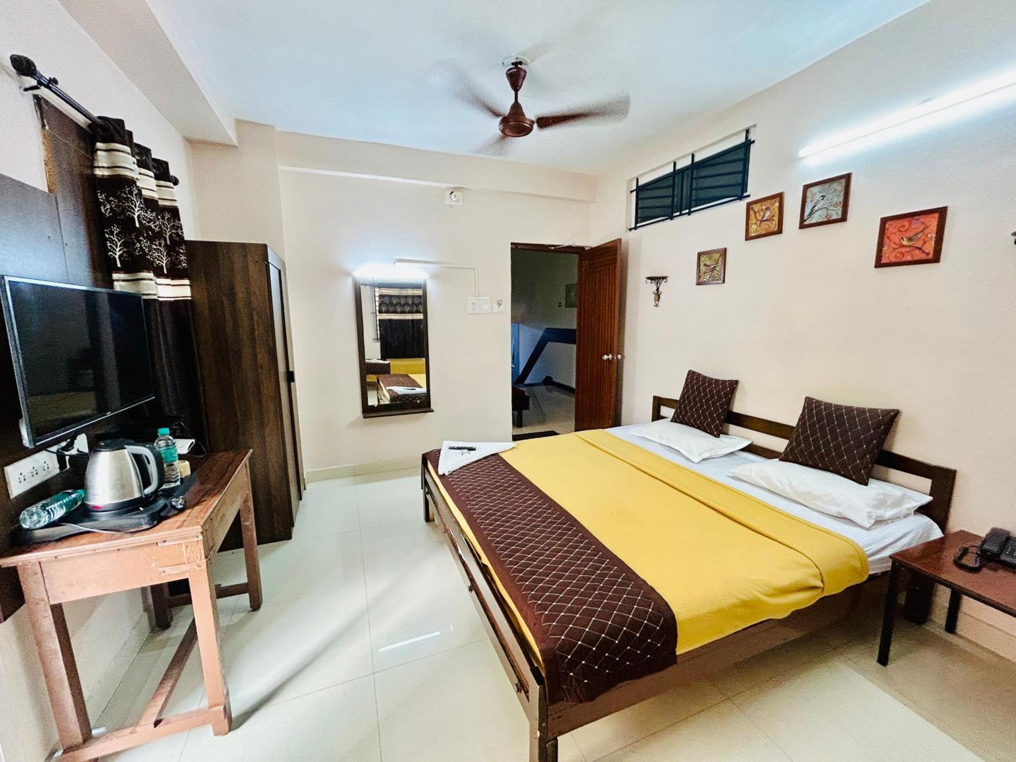 Hotel Jothi Coimbatore Esterno foto