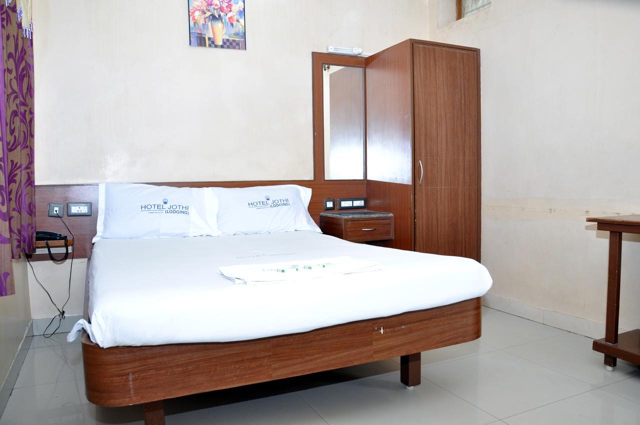 Hotel Jothi Coimbatore Esterno foto